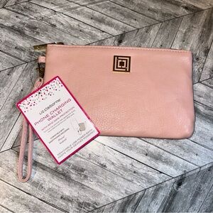 NEW LIZ CLAIBORNE PINK  POWER BANK PHONE CHARGING WRISTLET
